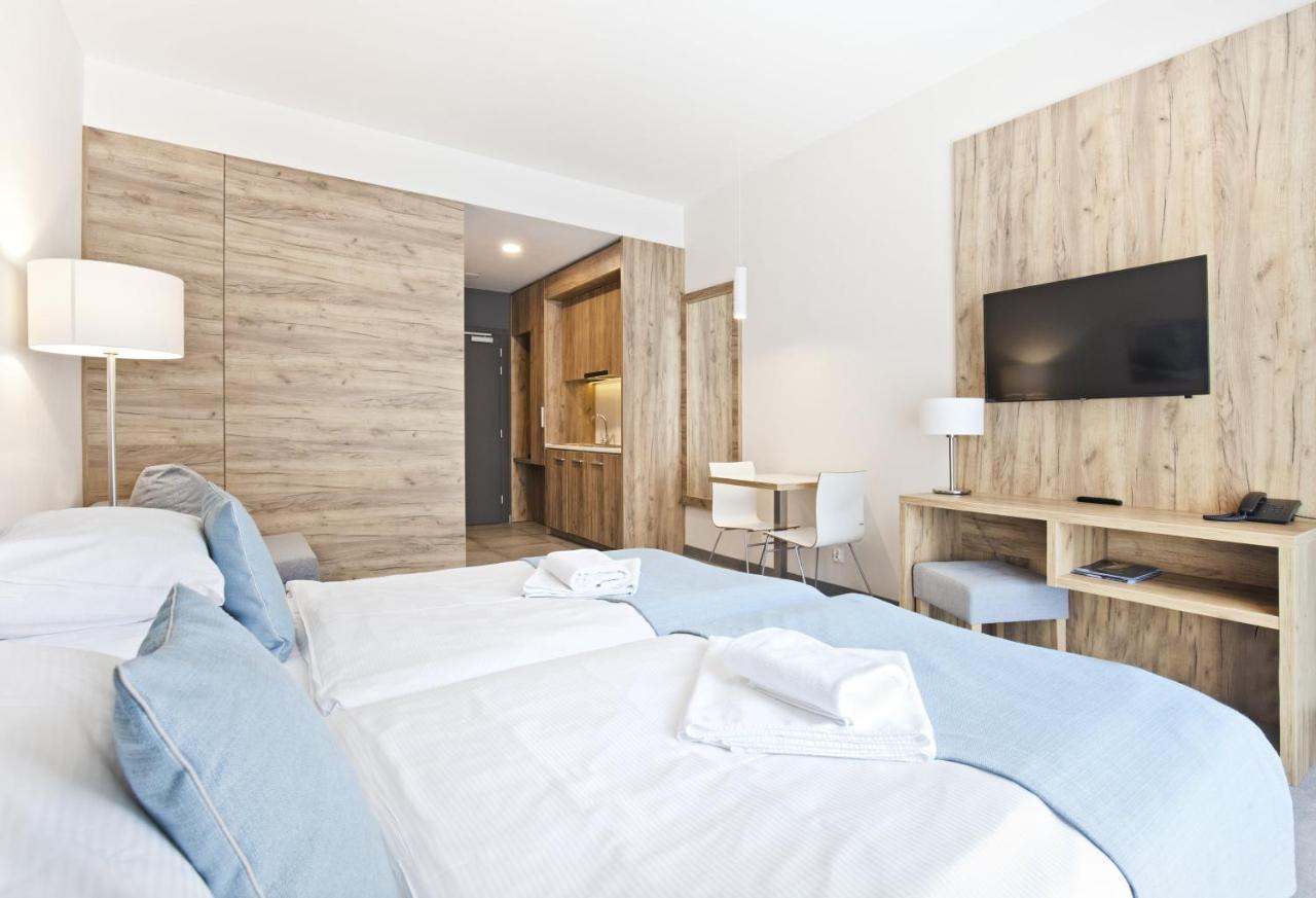 Panorama Ski, Bike, Spa & Restaurant - Czarna Gora Resort Stronie Slaskie Exterior photo